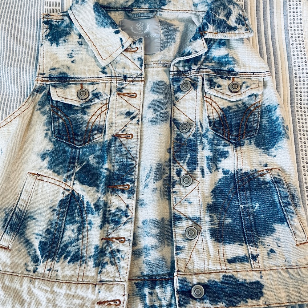 Foreign Exchange Denim Tie-Dye Vest size Small